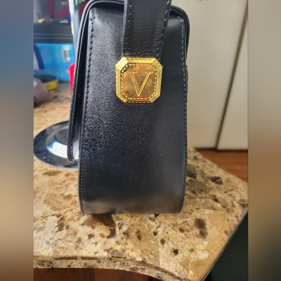 Valentino Garavani Black Leather Crossbody Bag - Picture 4 of 8